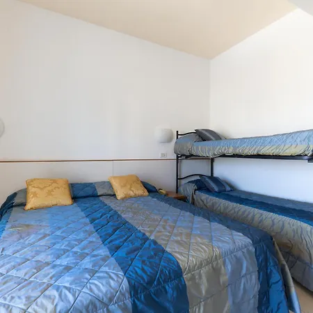 Man Hotel 3*