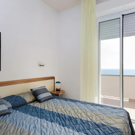 Man Hotel 3*