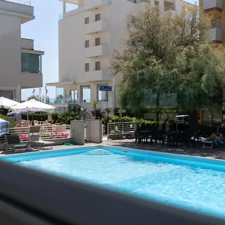 Man Hotel
