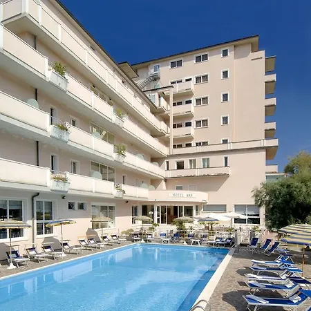 Man Lido Di Savio