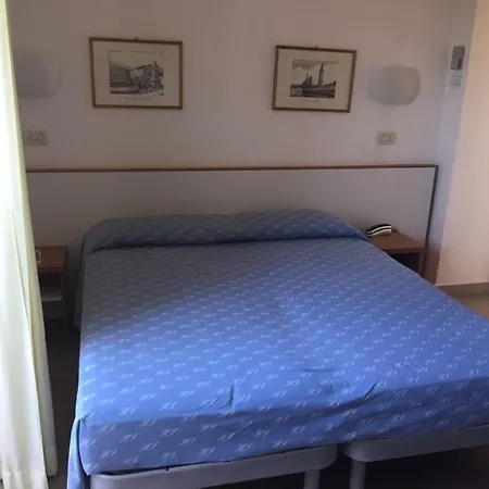 Man Ξενοδοχείο 3*