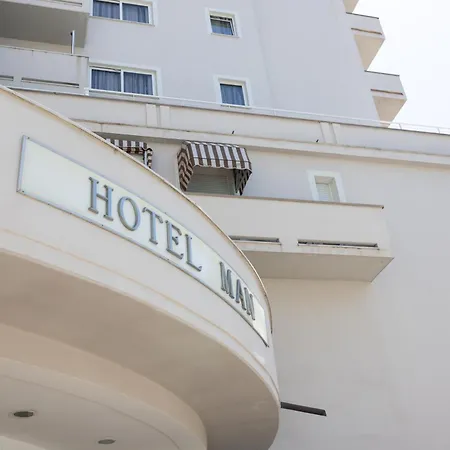 Hotel Man 3*